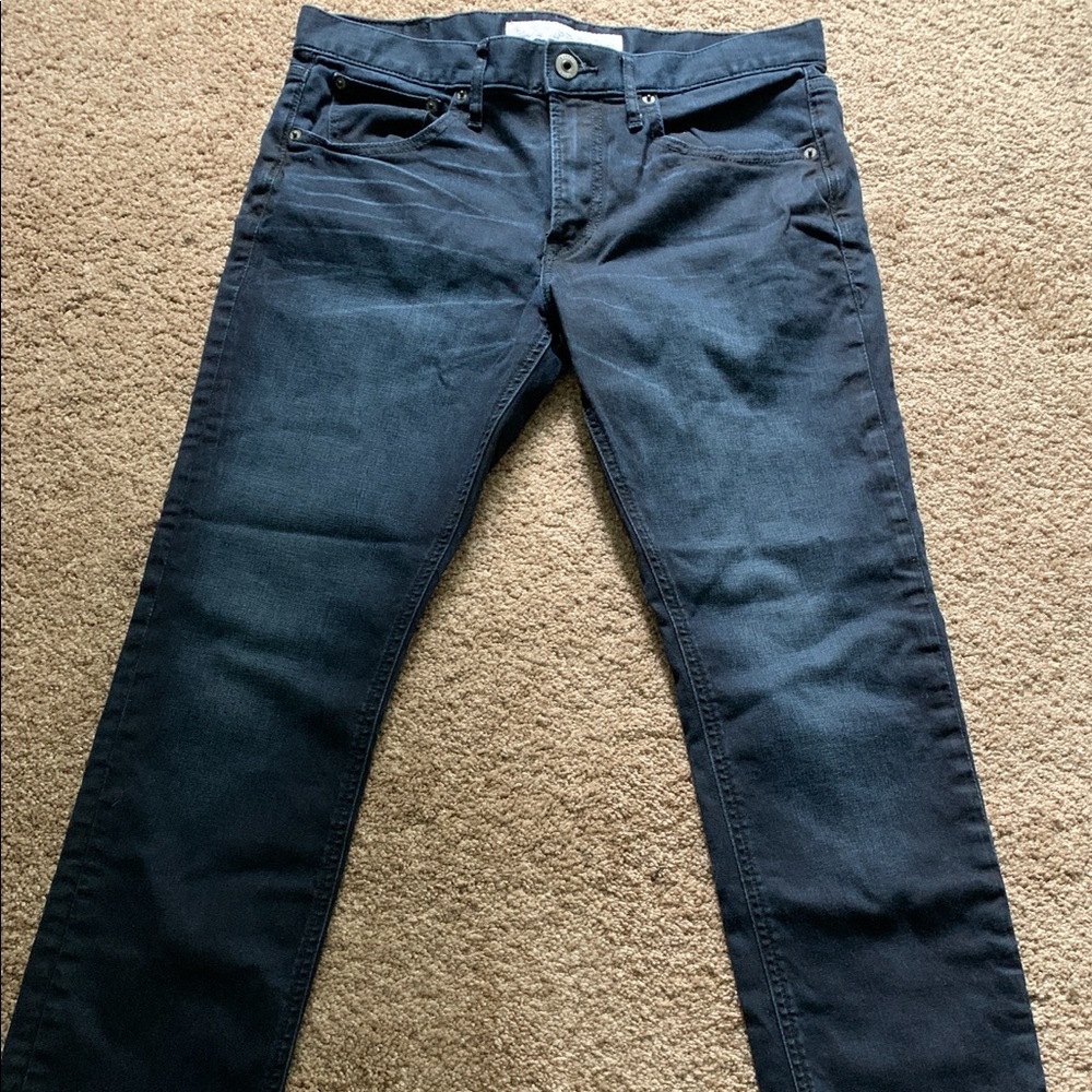 Men’s Express Skinny fit dark blue jeans. Size 32x32